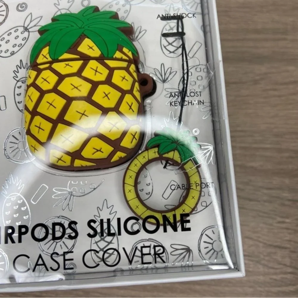 dELiA*s new pineapple